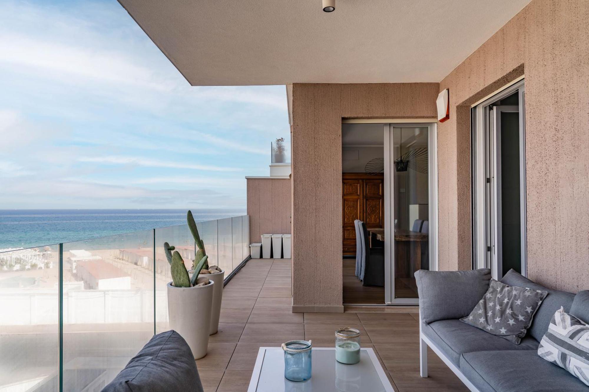 Palazzo Verdi Luxury Accomodation Бари Екстериор снимка