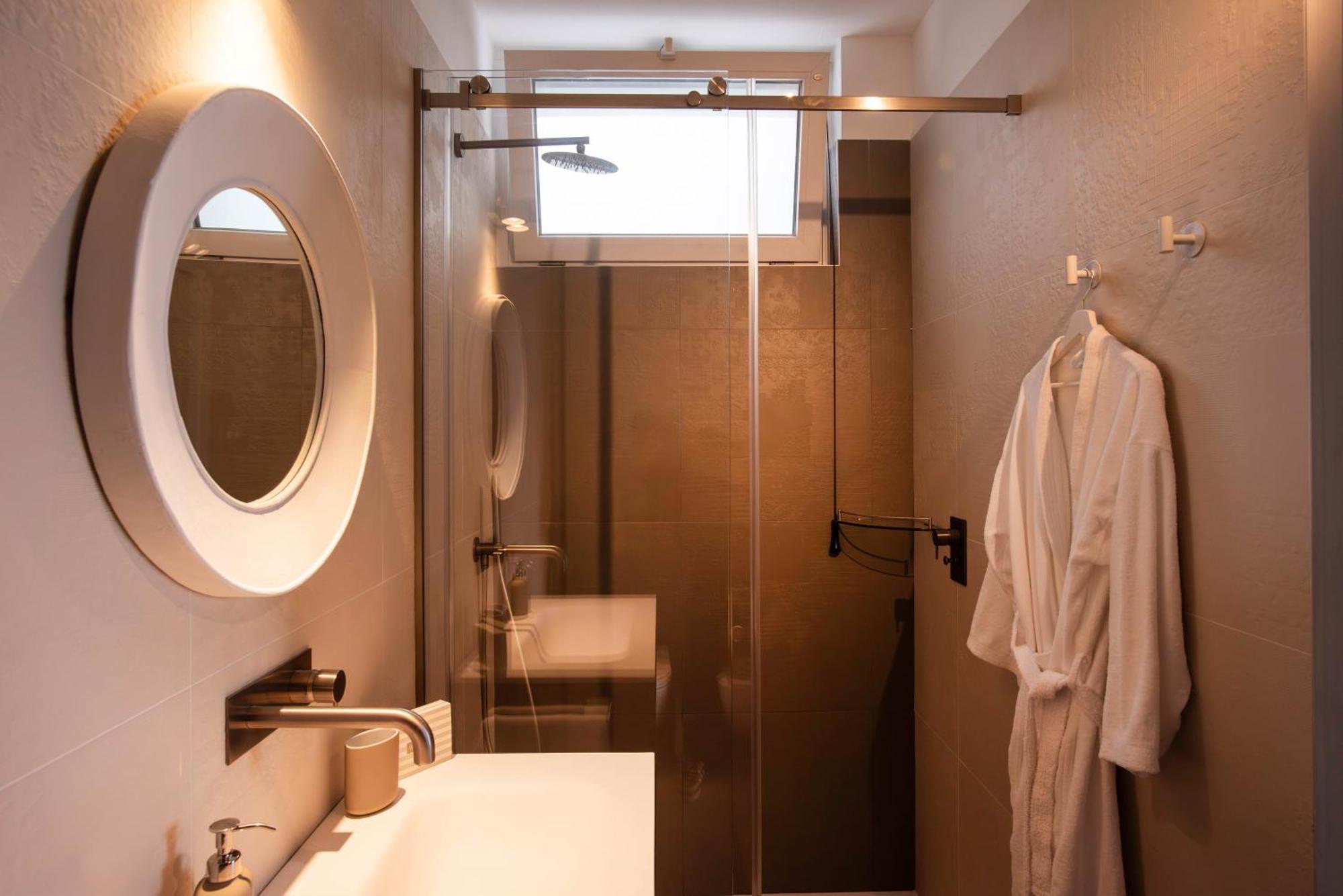 Palazzo Verdi Luxury Accomodation Бари Екстериор снимка